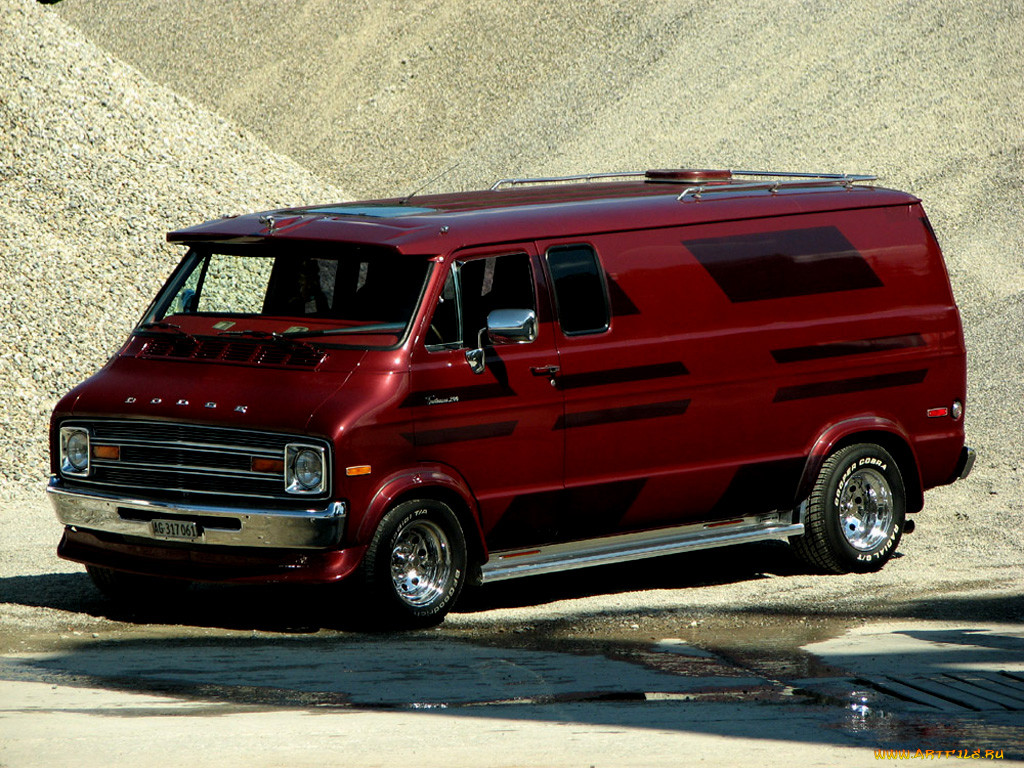 Y van. Додж Шеви Ван. Dodge van Ford. Шевроле Шеви вен 2020. Шеви вэн 80.